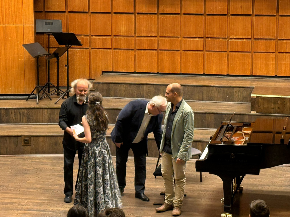 594965282_4265841510359634_5975734023940517903_n 594965282_4265841510359634_5975734023940517903_n